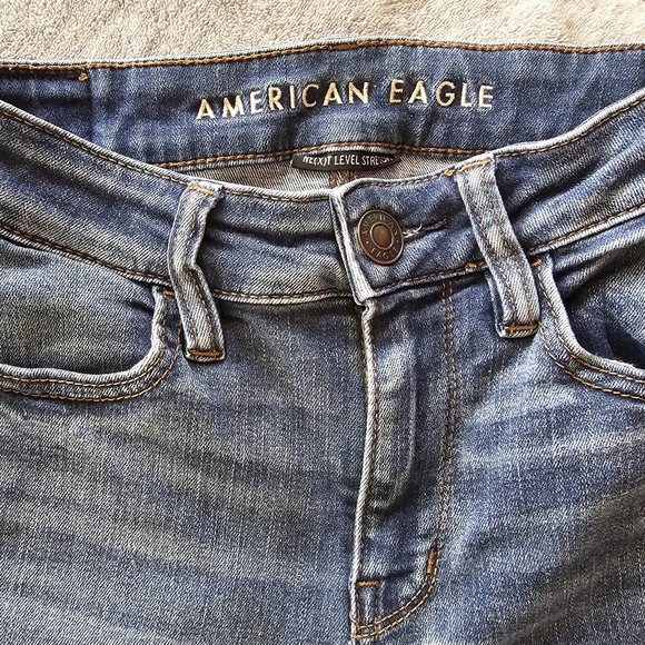 American Eagle Outfitters Women's Distressed Jeans Size 0 - Picture 3 of 6